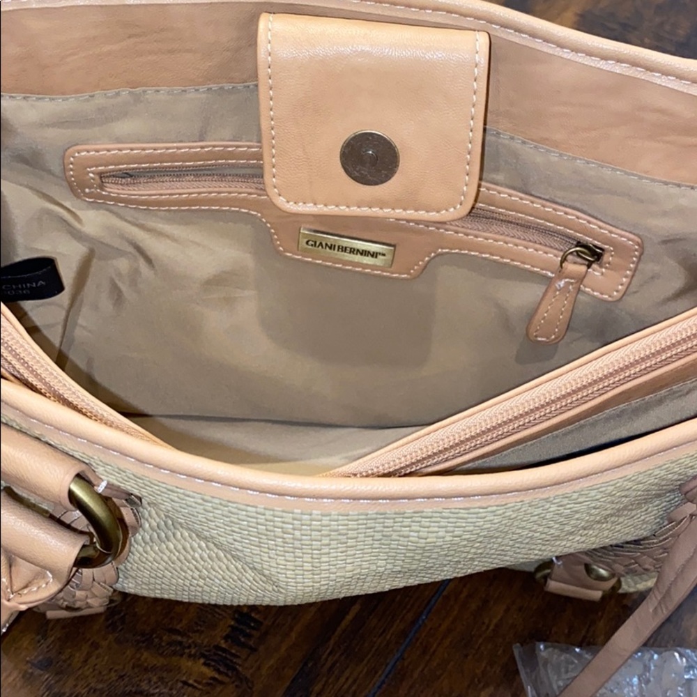 Giani Bernini Handbag - Picture 6 of 10
